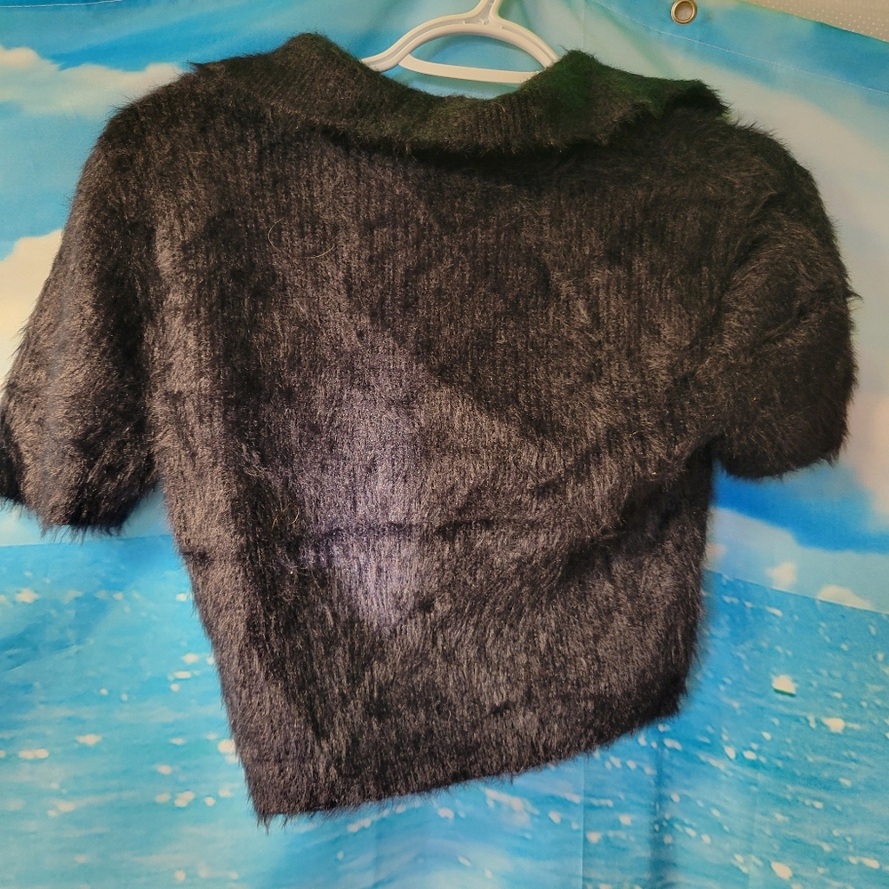 House Of Harlow 1960 NWOT Fuzzy Black Short‎ Sleeve Sweater Size XS - Picture 2 of 5